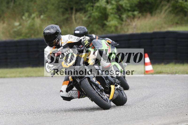 Archiv-2025/23 07.06.2025 TZ Motorsport ADR/190